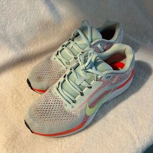 Nike Men’s Winflo 11 Running Shoes Sneakers Sz 8.5 Blue Orange